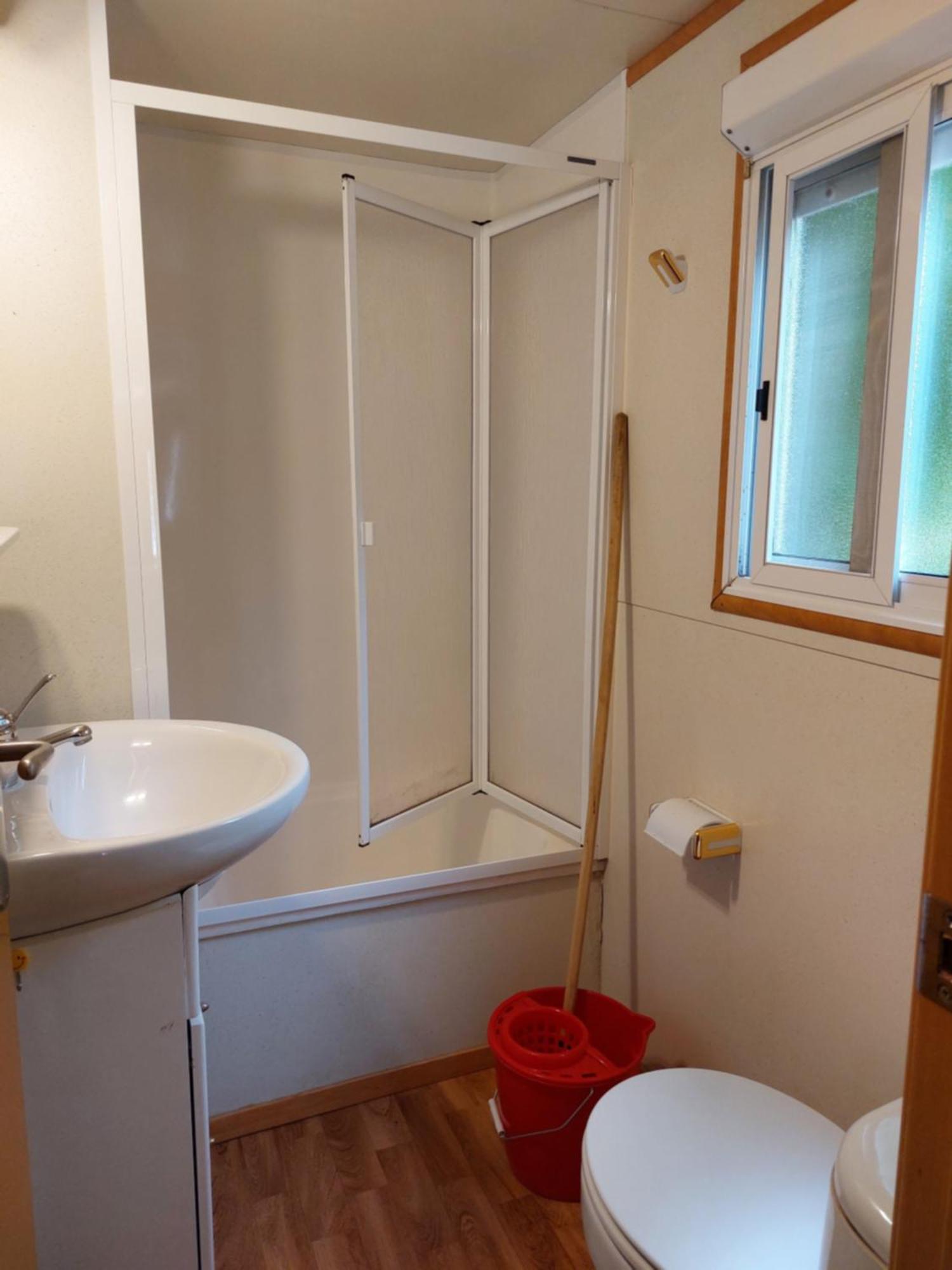 Camping L'Enclave Mobil-Home Estavar 外观 照片