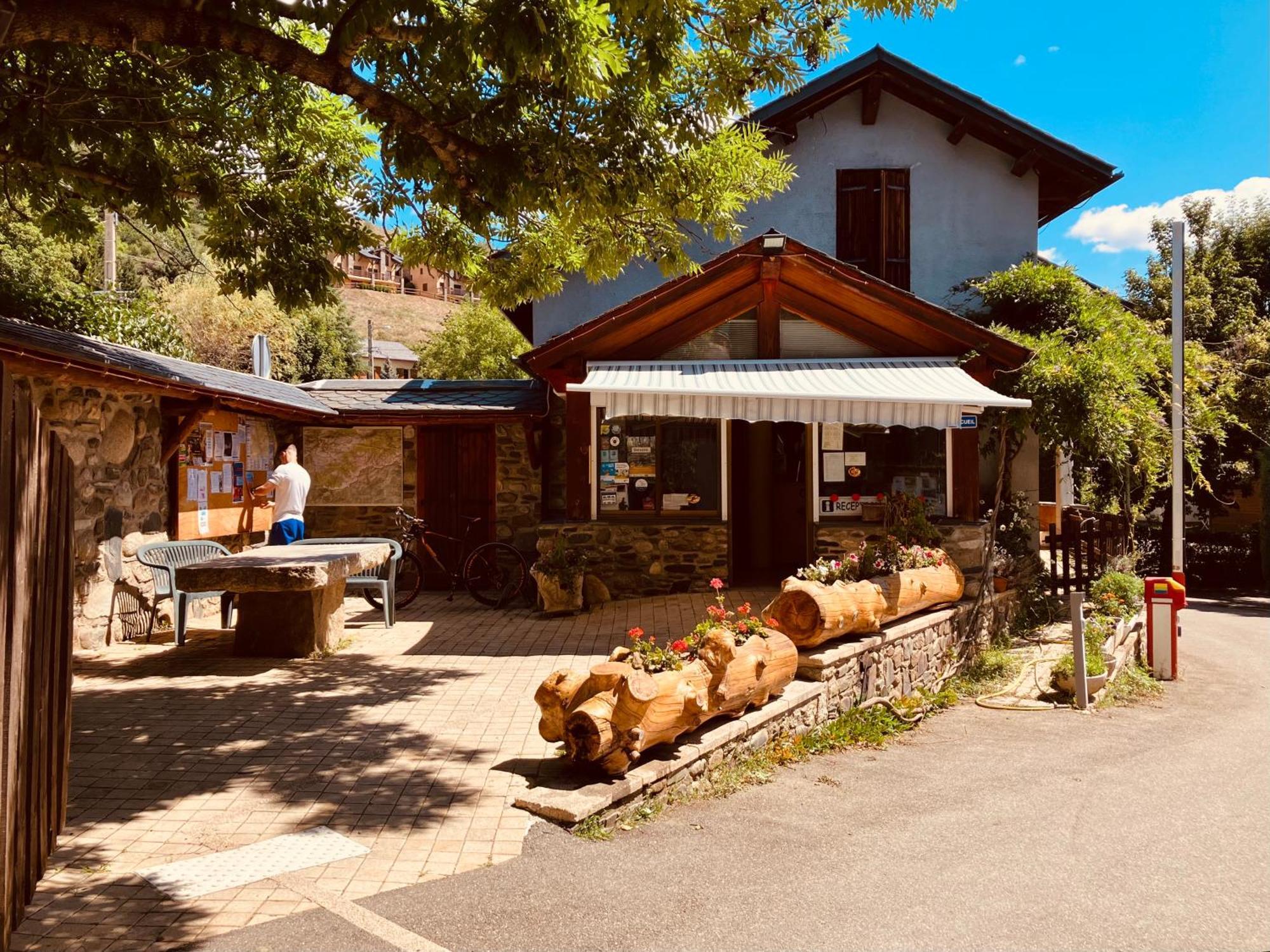 Camping L'Enclave Mobil-Home Estavar 外观 照片