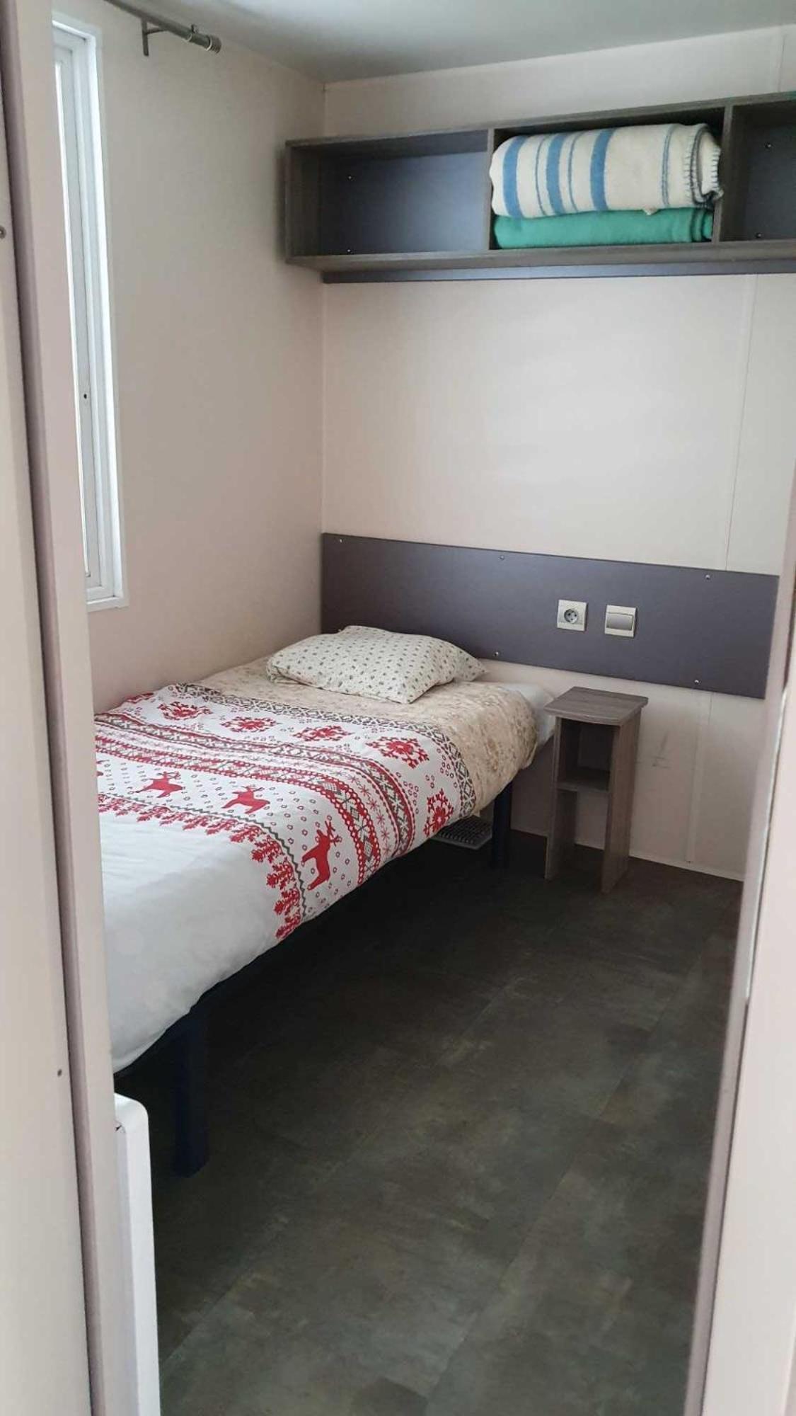 Camping L'Enclave Mobil-Home Estavar 外观 照片
