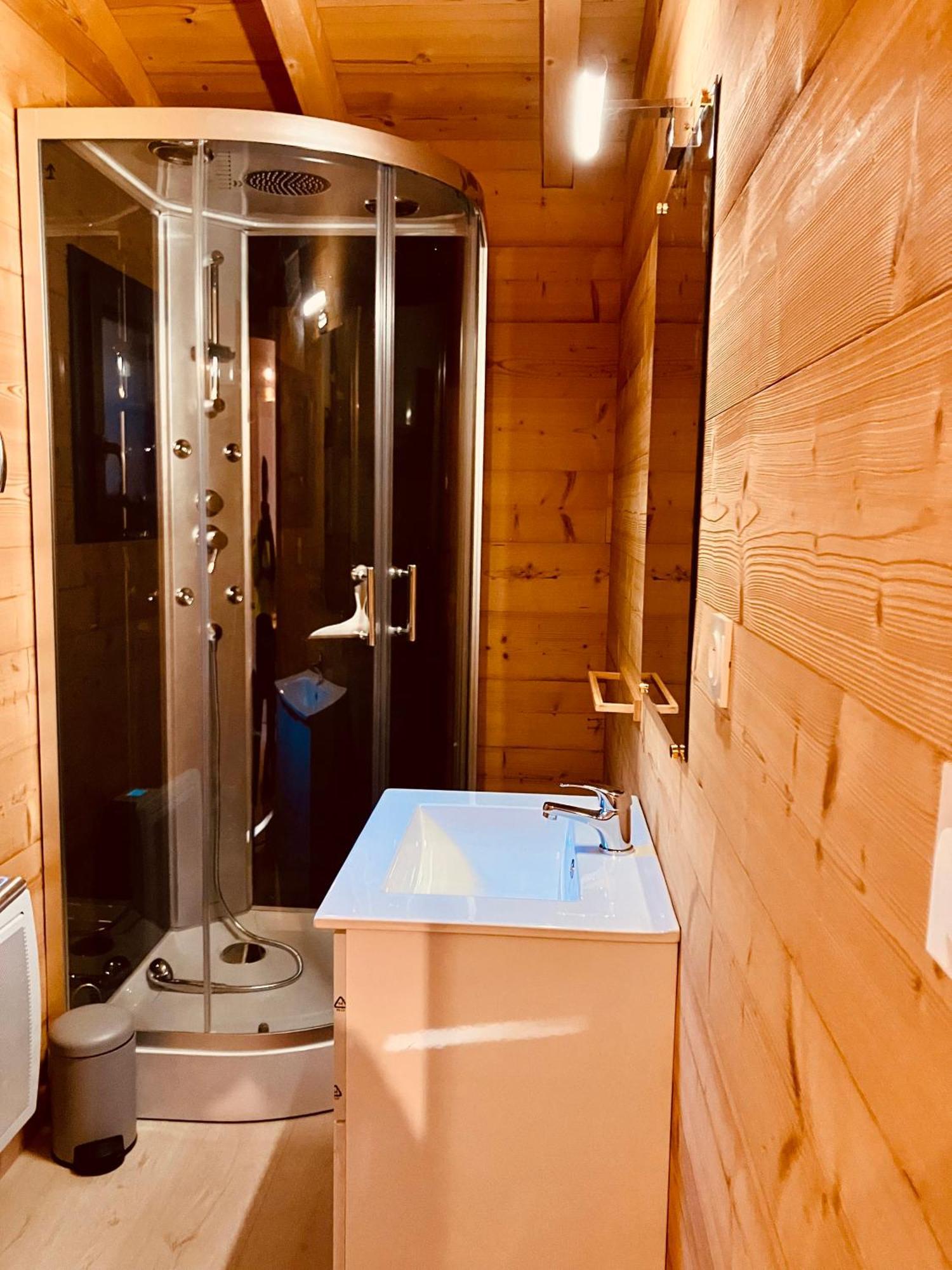 Camping L'Enclave Mobil-Home Estavar 外观 照片